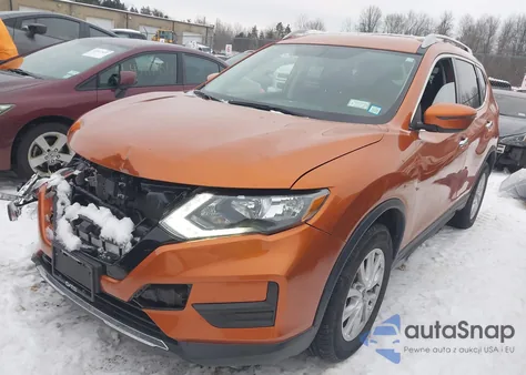 2018 Nissan Rogue Sv z USA, uszkodzony, nr VIN 5N1AT2MV4JC820963